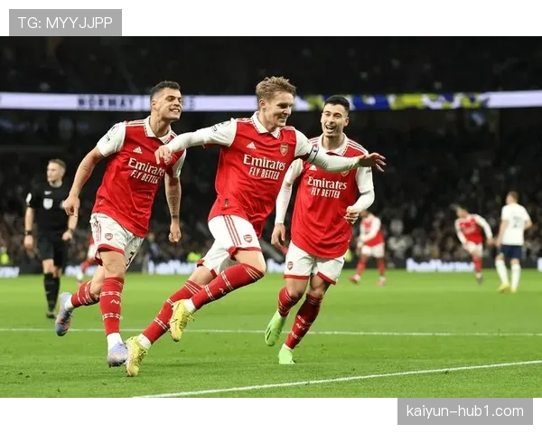 阿森纳全胜背后攻守平衡，欧冠赛季阵地战防守层次清晰