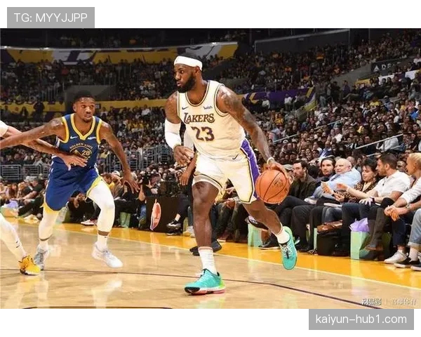 快船空间站位失序导致崩盘 弱侧底角空缺影响进攻效率